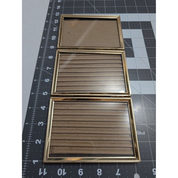 MCM Tri Fold Gold tone metal standing picture frame Intercraft vtg - Picture 6 of 8